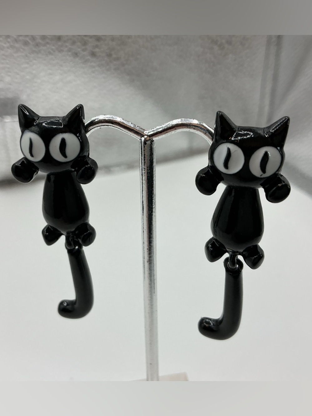 BIG EYE CAT COOKOO CLOCK STYLE PIERCED EARRINGS WITH DANGLING TAIL